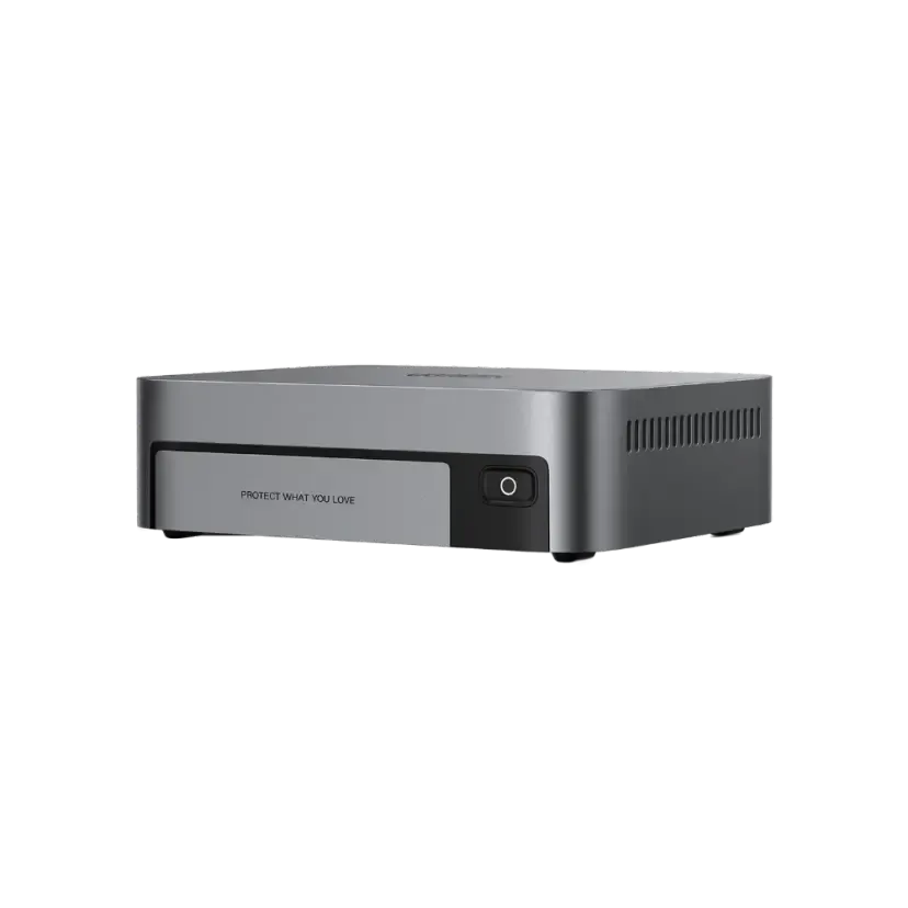 UGREEN NASync DXP480T Plus 4-bay NVMe NAS Enclosure
