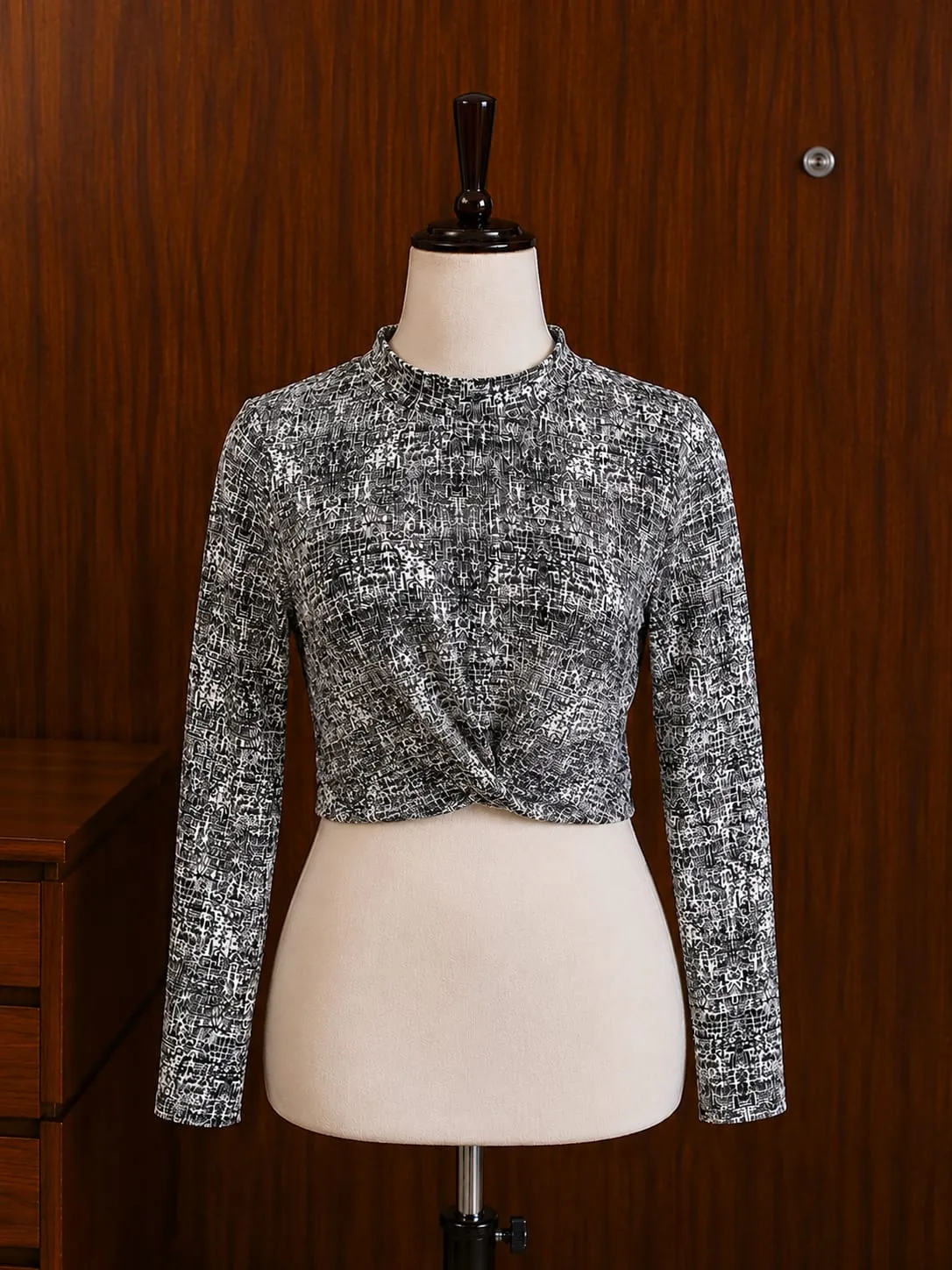 Monochrome Twist Top